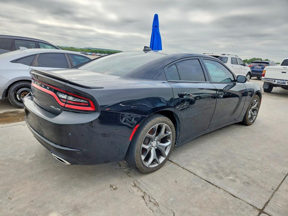52828976 :رقم المزاد ، 2C3CDXHG4FH772067 vin ، 2015 Dodge Charger مزاد بيع