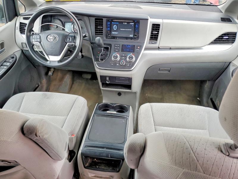 Продажа на аукционе авто 2015 Toyota Sienna, vin: 5TDJK3DC8FS126939, номер лота: 52010816