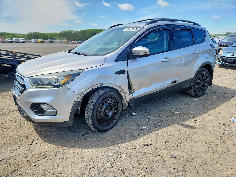 2017 Ford Escape მანქანა იყიდება აუქციონზე, vin: 1FMCU9JD9HUB55279, აუქციონის ნომერი: 54437466
