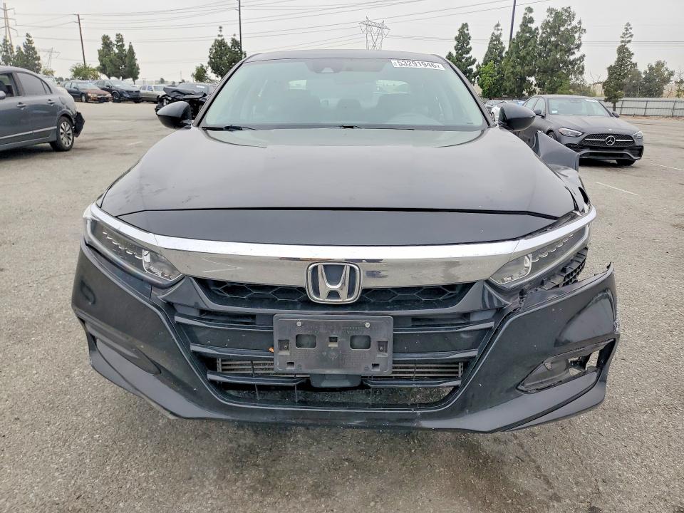 Aukcja sprzedaży 2018 Honda Accord, vin: 1HGCV1F17JA221130, numer aukcji: 53291946