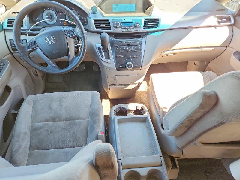 52705706 :رقم المزاد ، 5FNRL5H49BB037636 vin ، 2011 Honda Odyssey مزاد بيع