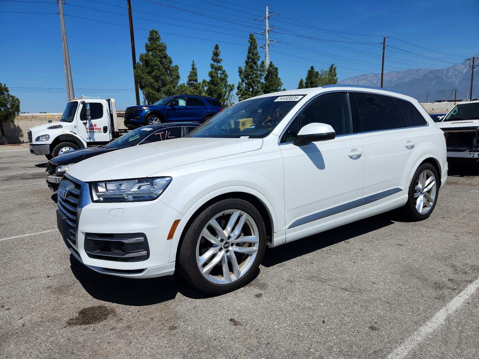 54493026 :رقم المزاد ، WA1VAAF7XHD013382 vin ، 2017 Audi Q7 مزاد بيع