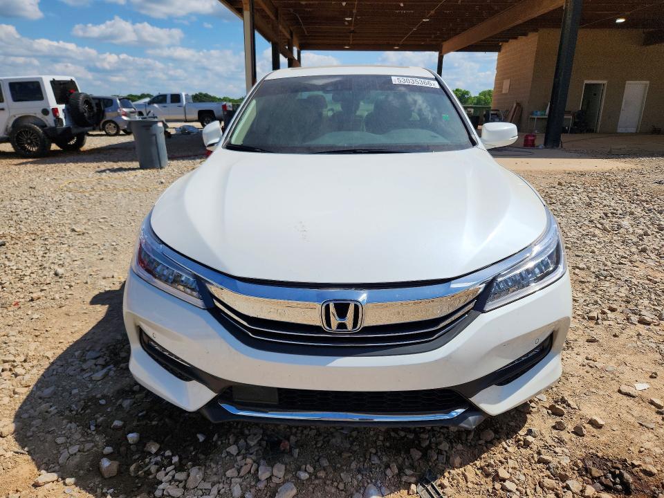 Продаж на аукціоні авто 2017 Honda Accord, vin: 1HGCR3F98HA009921, номер лоту: 53035366