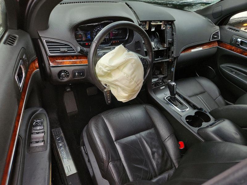 51944926 :رقم المزاد ، 2L1MJ5LTXKBL01732 vin ، 2019 Lincoln Mkt مزاد بيع