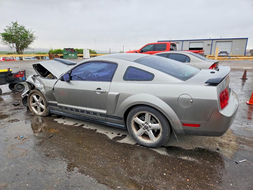 52091106 :رقم المزاد ، 1ZVHT80N985176755 vin ، 2008 Ford Mustang مزاد بيع