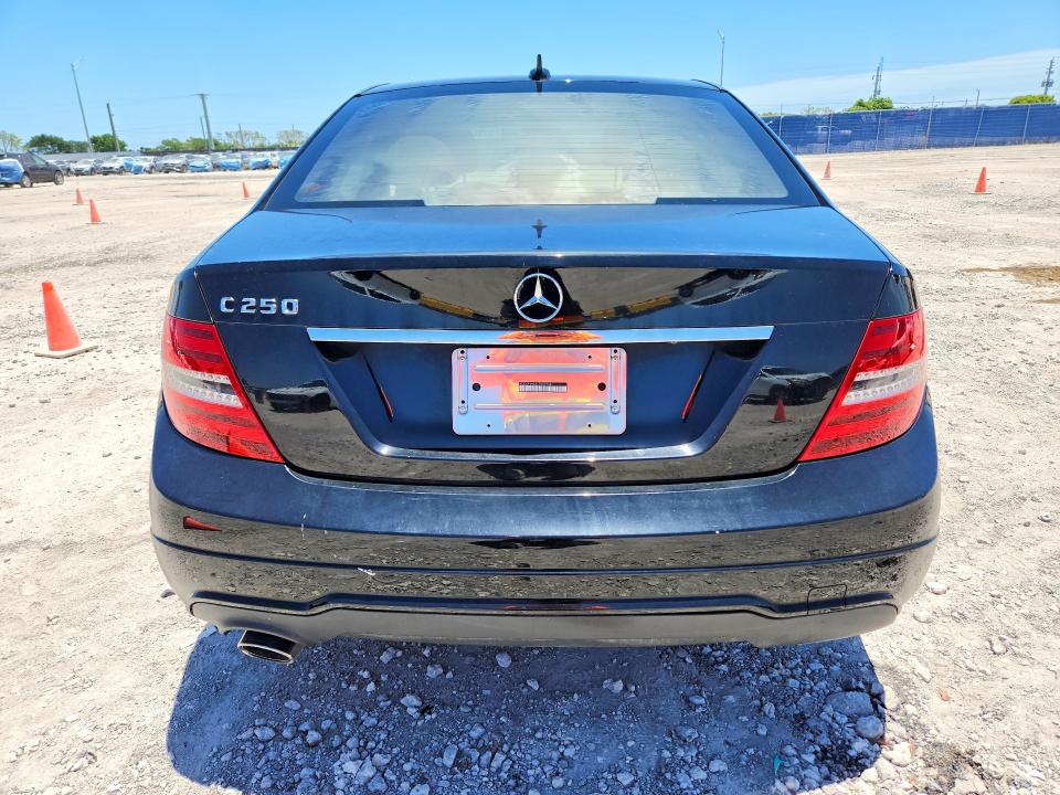 Продажа на аукционе авто 2012 Mercedes-benz C, vin: WDDGF4HB3CR209166, номер лота: 53968506