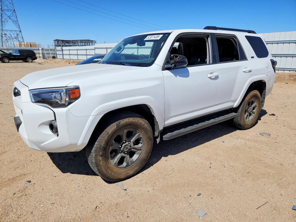 52001436 :رقم المزاد ، JTEMU5JR0R6241403 vin ، 2024 Toyota 4runner مزاد بيع