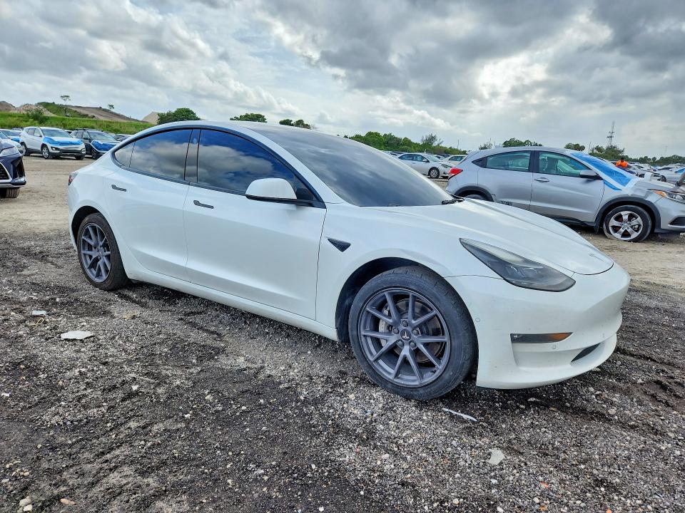 2022 Tesla Model 3 მანქანა იყიდება აუქციონზე, vin: 5YJ3E1EB1NF205558, აუქციონის ნომერი: 52229036
