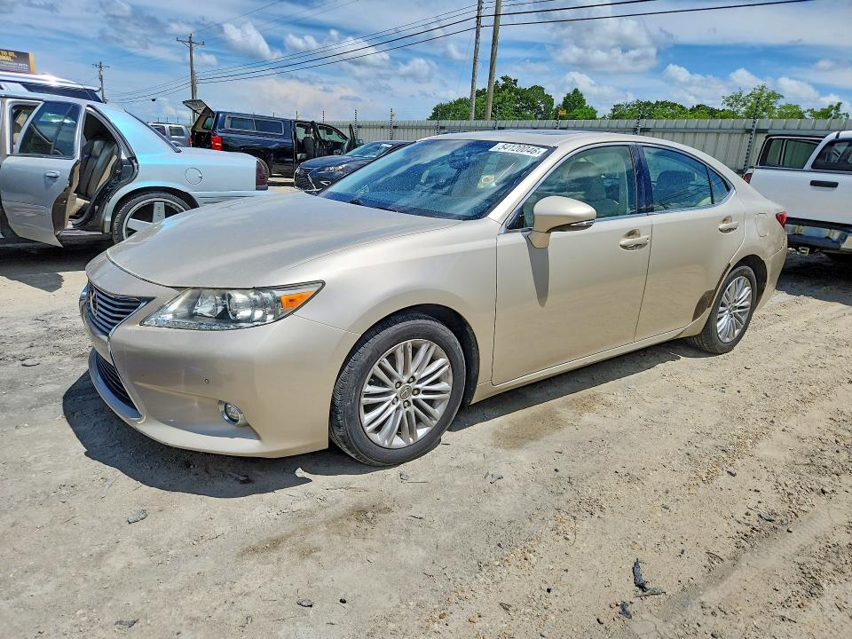 54120046 :رقم المزاد ، JTHBK1GG8F2175765 vin ، 2015 Lexus Es مزاد بيع