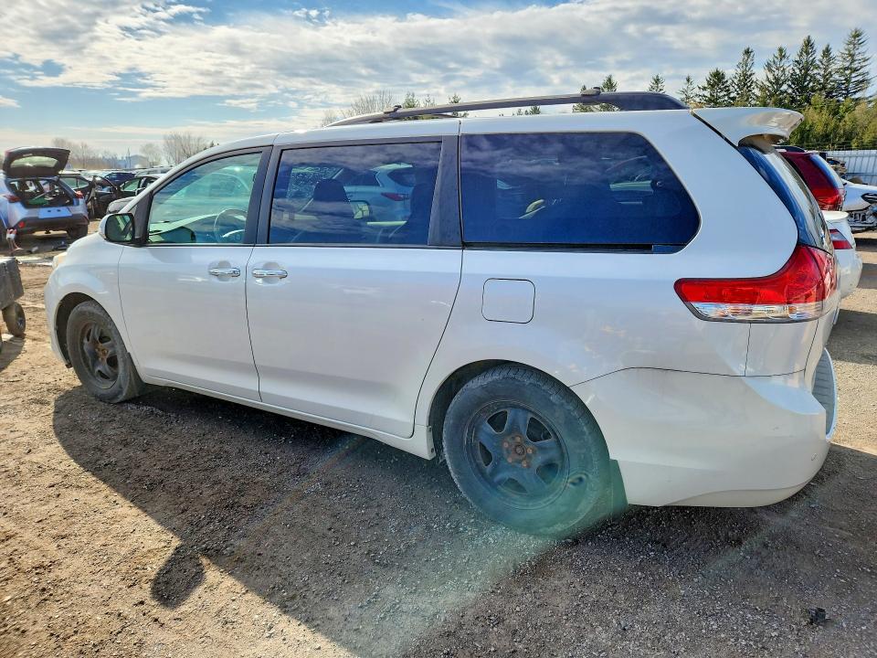 2013 Toyota Sienna მანქანა იყიდება აუქციონზე, vin: 5TDDK3DC4DS062473, აუქციონის ნომერი: 52554716