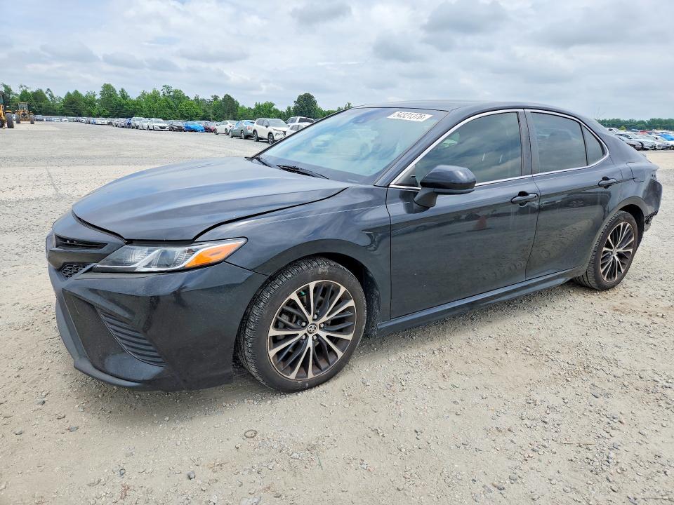54321376 :رقم المزاد ، JTNB11HK7J3025863 vin ، 2018 Toyota Camry مزاد بيع