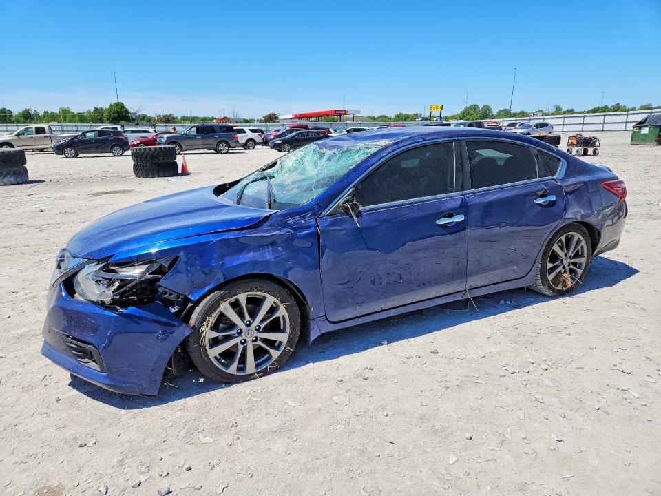 Продаж на аукціоні авто 2018 Nissan Altima, vin: 1N4AL3AP0JC152388, номер лоту: 53613406