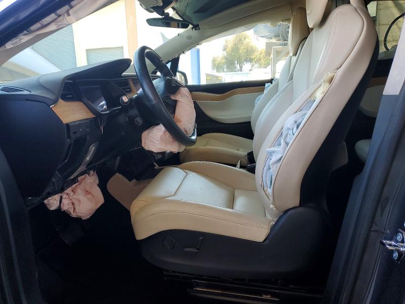 54188636 :رقم المزاد ، 5YJXCAE22JF139572 vin ، 2018 Tesla Model X مزاد بيع