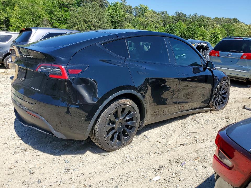 52266076 :رقم المزاد ، 5YJYGDEE6MF084293 vin ، 2021 Tesla Model Y مزاد بيع