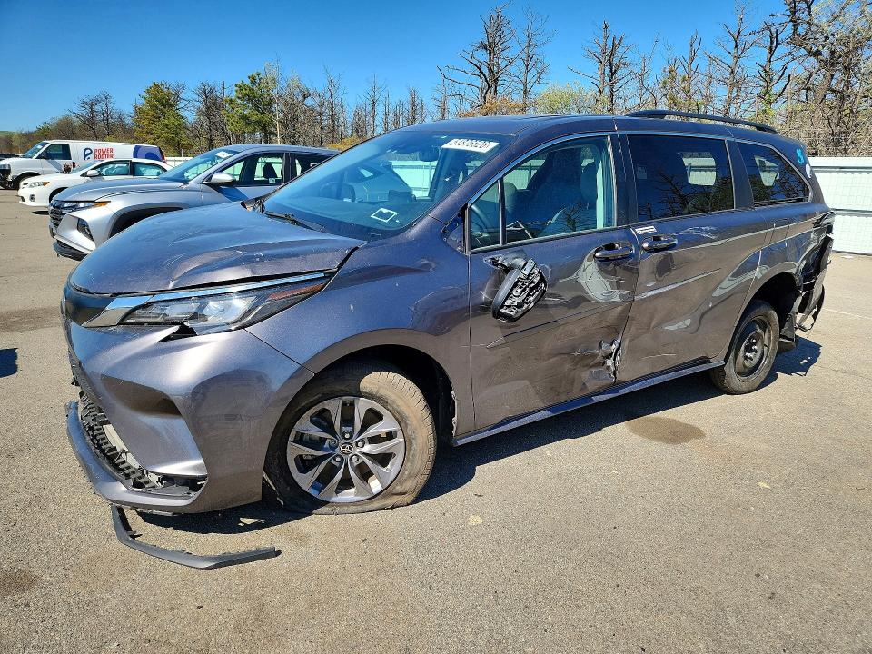 51876526 :رقم المزاد ، 5TDBRKECXPS175067 vin ، 2023 Toyota Sienna مزاد بيع