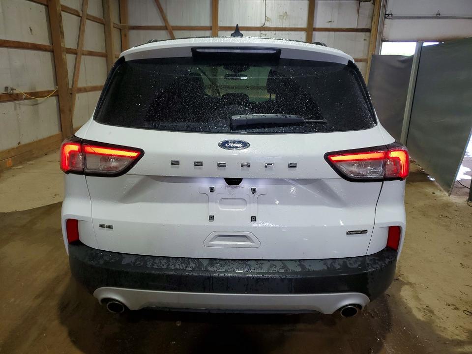 46780096 :رقم المزاد ، 1FMCU9BZ8LUC16933 vin ، 2020 Ford Escape مزاد بيع