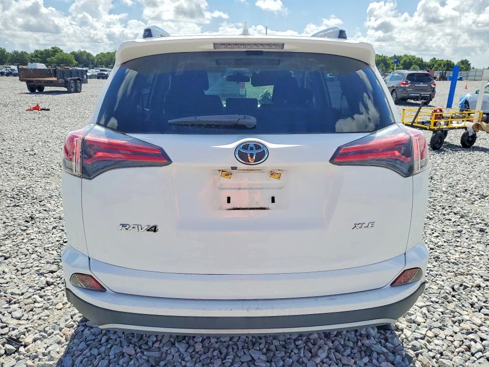 Продажа на аукционе авто 2018 Toyota Rav4, vin: JTMWFREV3JJ735617, номер лота: 54170496