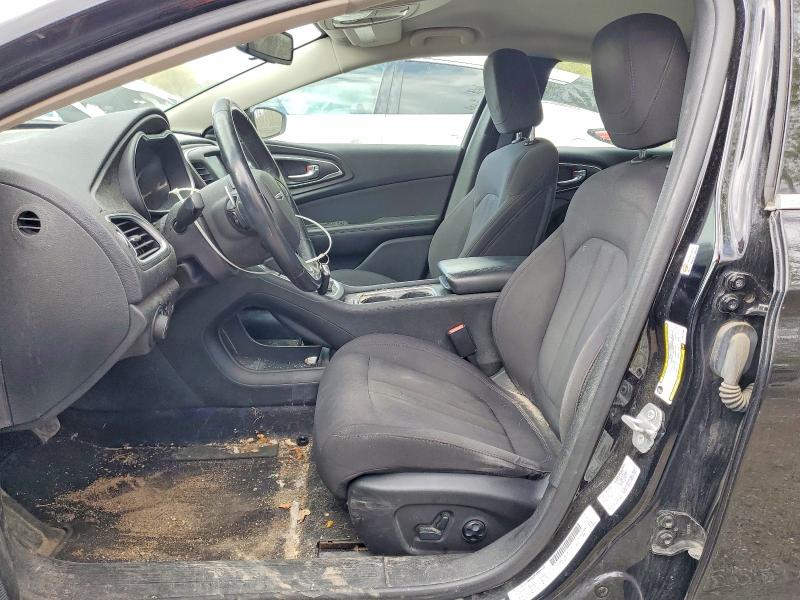 Продажа на аукционе авто 2015 Chrysler 200 Limited V6 4dr, vin: 1C3CCCAG0FN511063, номер лота: 51524996