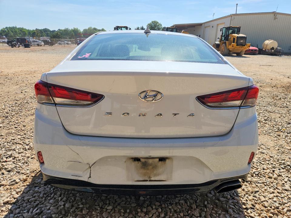 52246706 :رقم المزاد ، 5NPE34AF2JH687137 vin ، 2018 Hyundai Sonata مزاد بيع