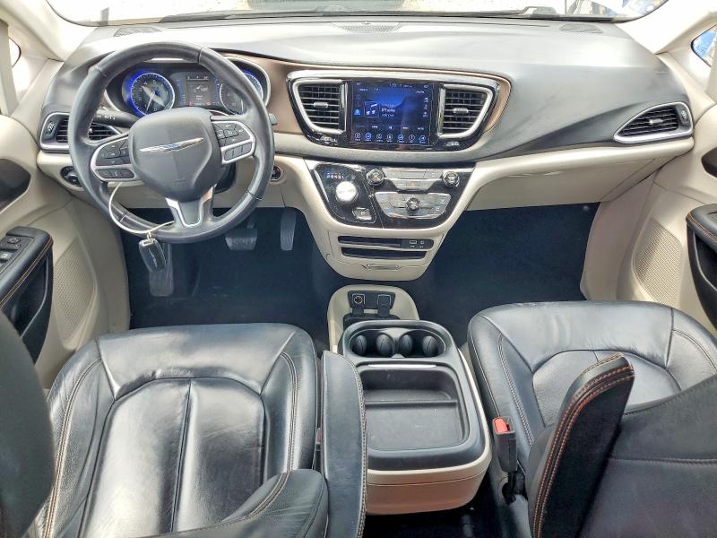 54715526 :رقم المزاد ، 2C4RC1BG3HR535453 vin ، 2017 Chrysler Pacifica مزاد بيع
