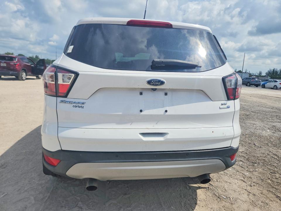 53181386 :رقم المزاد ، 1FMCU9GD0JUC88901 vin ، 2018 Ford Escape مزاد بيع