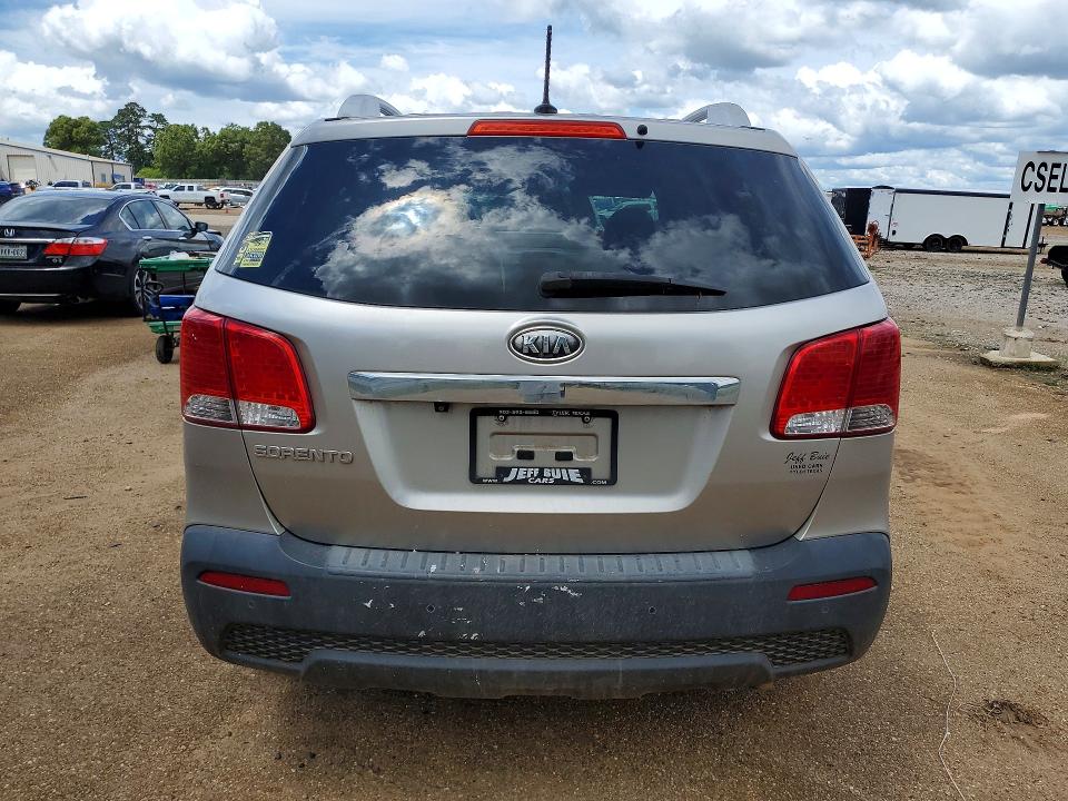 55063076 :رقم المزاد ، 5XYKT3A63DG380990 vin ، 2013 Kia Sorento مزاد بيع