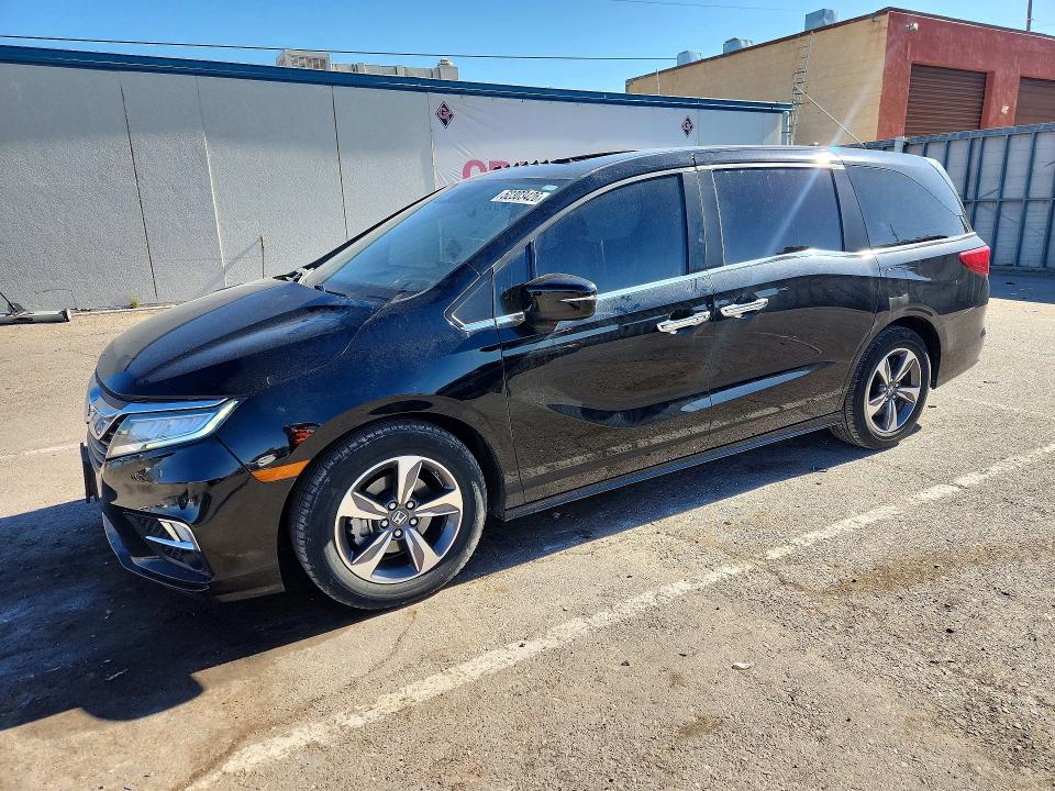 Продажа на аукционе авто 2018 Honda Odyssey, vin: 5FNRL6H81JB028856, номер лота: 52303426