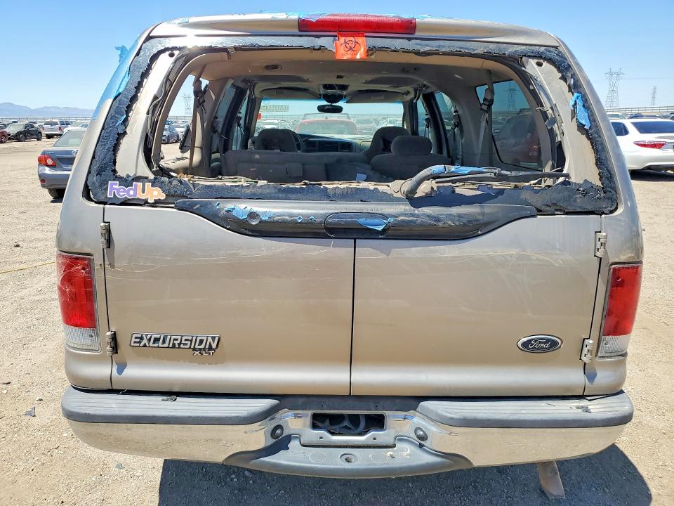 2000 Ford Excursion მანქანა იყიდება აუქციონზე, vin: 1FMNU40L3YEC37832, აუქციონის ნომერი: 52192046