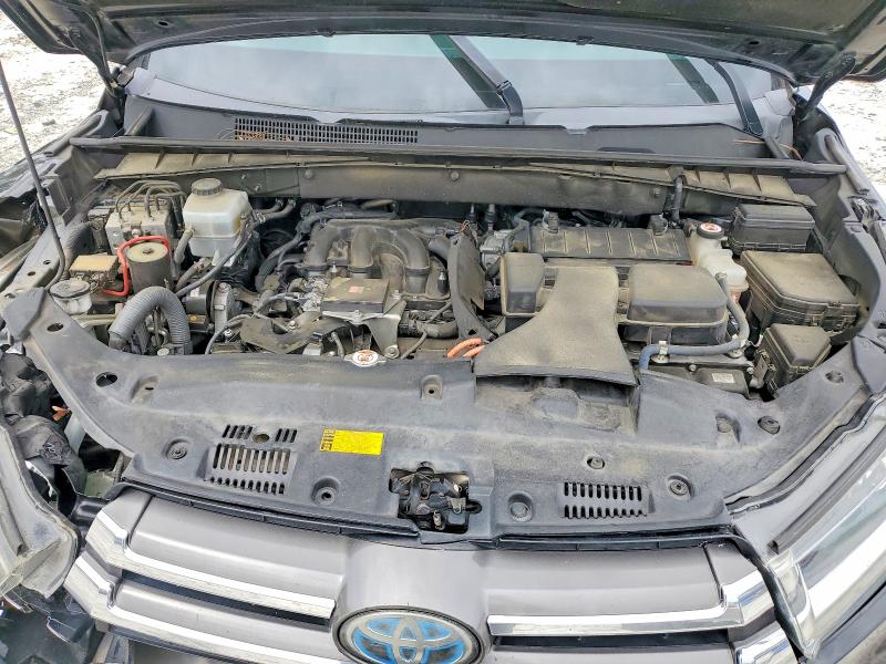 51980936 :رقم المزاد ، 5TDDGRFH8JS039979 vin ، 2018 Toyota Highlander Hybrid مزاد بيع