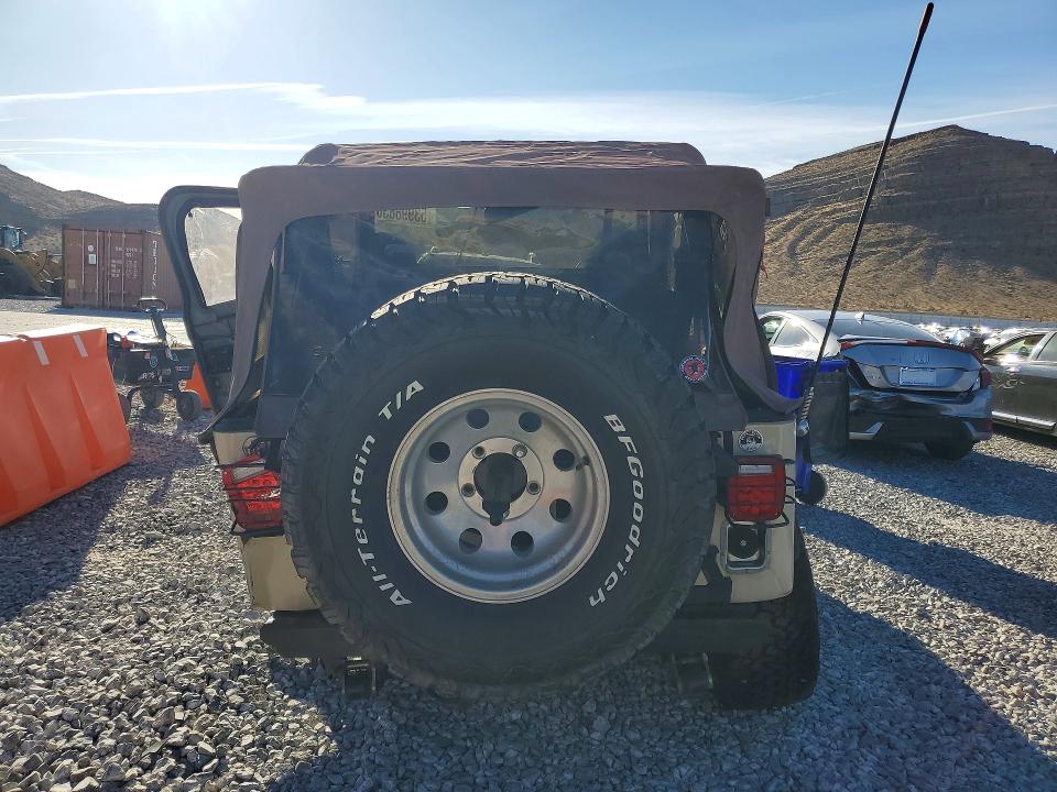 53998836 :رقم المزاد ، 1JCCN87A7DT072960 vin ، 1983 Jeep Jeep مزاد بيع