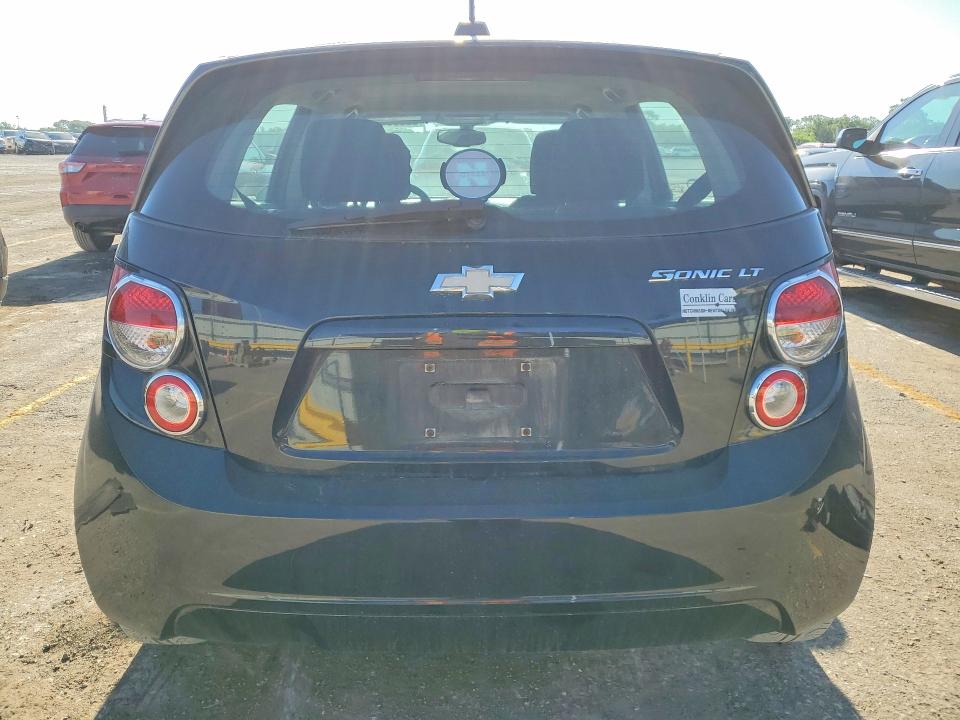 Продажа на аукционе авто 2015 Chevrolet Sonic, vin: 1G1JC6SH6F4177566, номер лота: 52936896