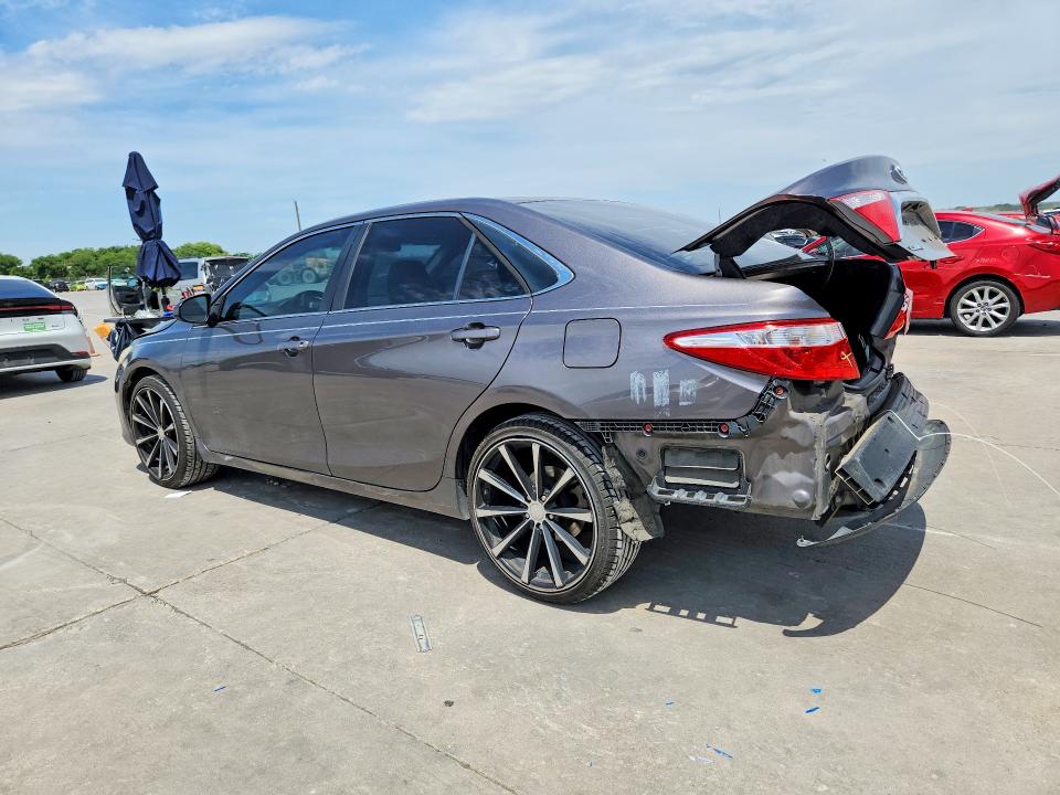 53880076 :رقم المزاد ، 4T4BF1FK5FR457587 vin ، 2015 Toyota Camry مزاد بيع