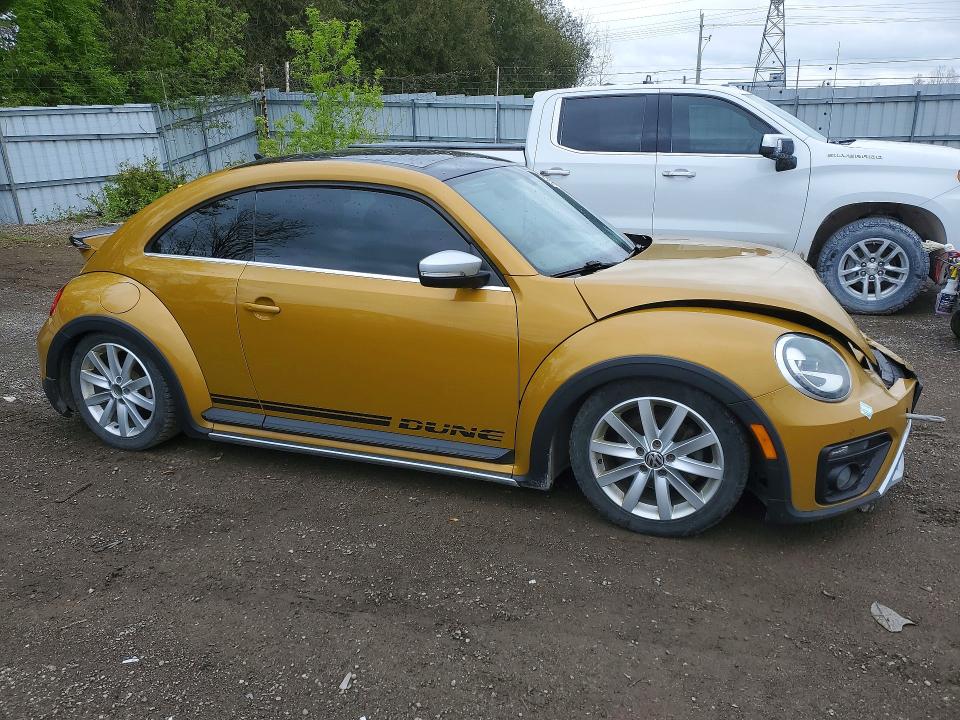 2016 Volkswagen Beetle მანქანა იყიდება აუქციონზე, vin: 3VWS07AT5GM621555, აუქციონის ნომერი: 53549626