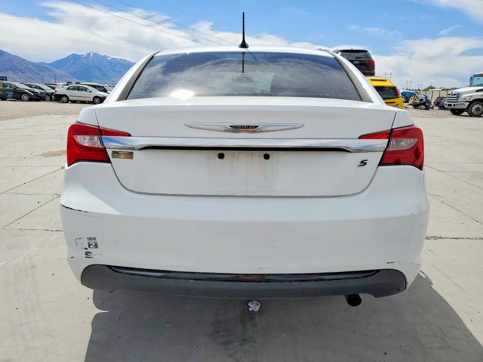 2013 Chrysler 200 მანქანა იყიდება აუქციონზე, vin: 1C3CCBBB1DN574604, აუქციონის ნომერი: 54815496