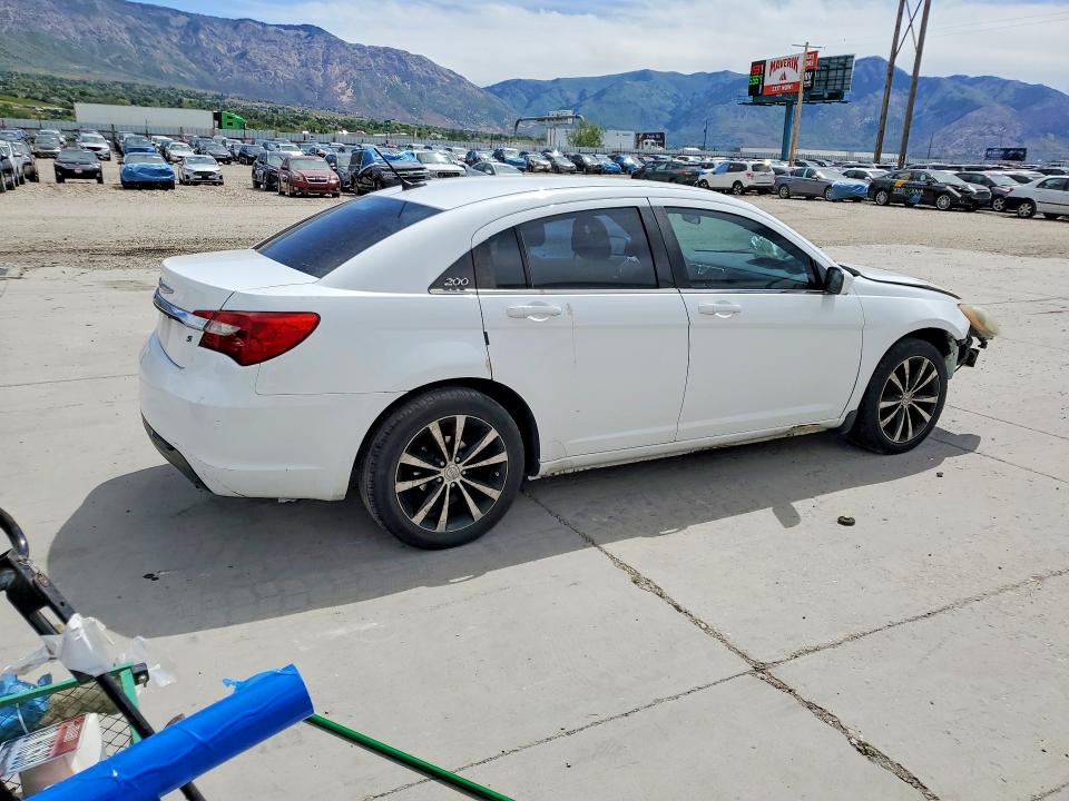2013 Chrysler 200 მანქანა იყიდება აუქციონზე, vin: 1C3CCBBB1DN574604, აუქციონის ნომერი: 54815496