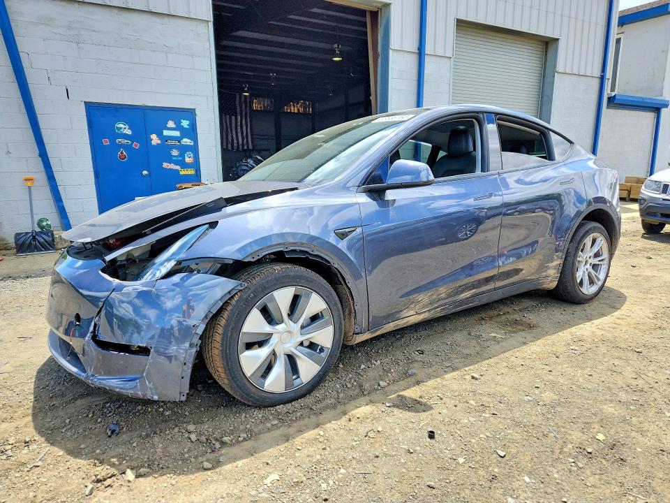 53586766 :رقم المزاد ، 7SAYGDEEXPA104467 vin ، 2023 Tesla Model Y مزاد بيع