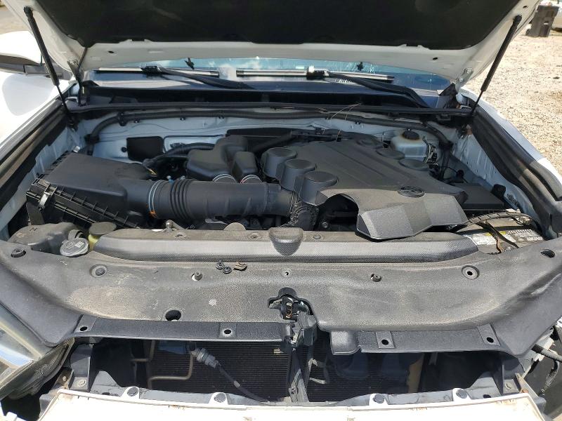 53987216 :رقم المزاد ، JTEBU5JR4F5224595 vin ، 2015 Toyota 4runner مزاد بيع