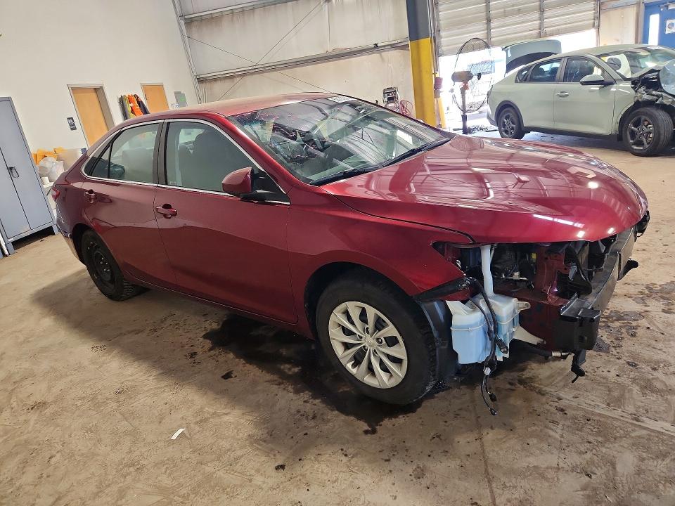53705836 :رقم المزاد ، 4T1BF1FK9GU586881 vin ، 2016 Toyota Camry مزاد بيع