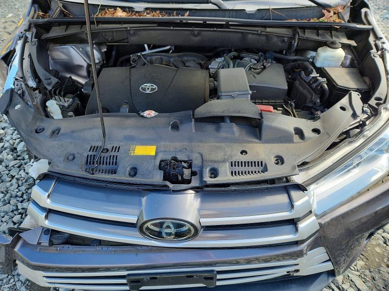 2019 Toyota Highlander მანქანა იყიდება აუქციონზე, vin: 5TDKZRFH5KS324044, აუქციონის ნომერი: 53458026