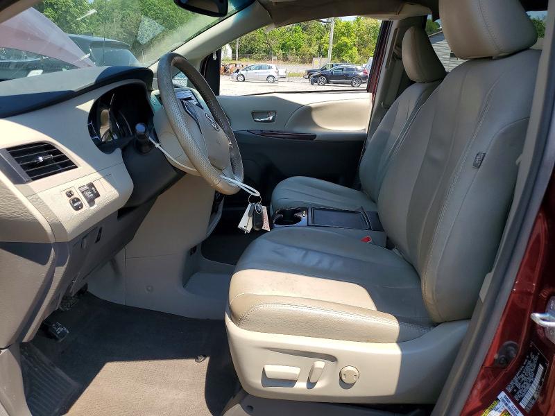 53931086 :رقم المزاد ، 5TDDK3DC0ES074010 vin ، 2014 Toyota Sienna مزاد بيع