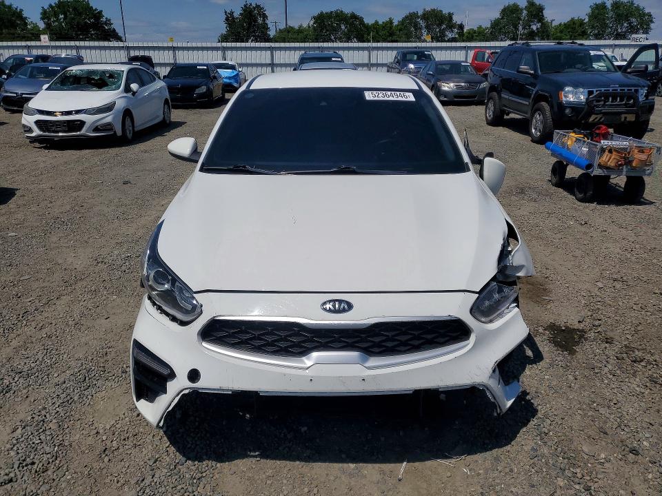 2021 Kia Forte მანქანა იყიდება აუქციონზე, vin: 3KPF24AD9ME391210, აუქციონის ნომერი: 52364946