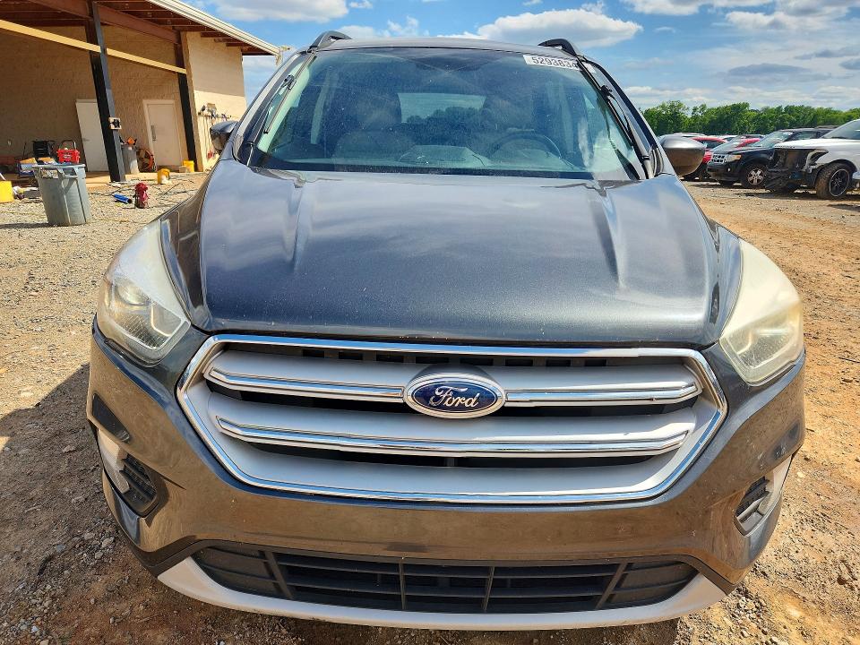 52938346 :رقم المزاد ، 1FMCU0HD4JUA47725 vin ، 2018 Ford Escape مزاد بيع