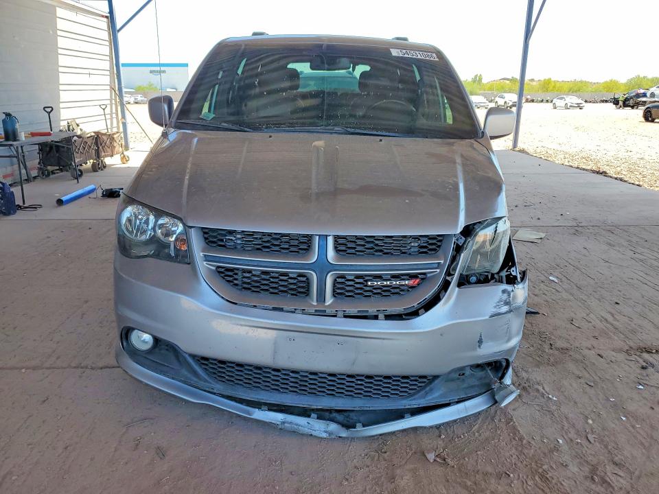 54531086 :رقم المزاد ، 2C4RDGEG0JR336717 vin ، 2018 Dodge Grand Caravan مزاد بيع