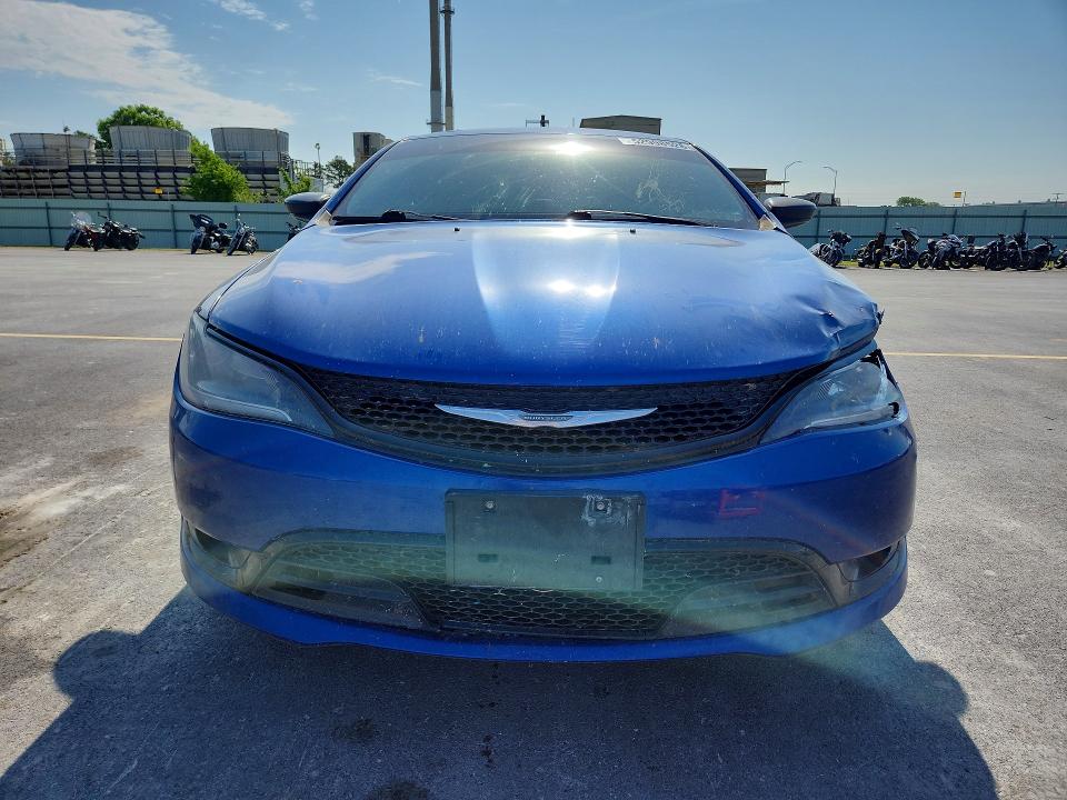 52998526 :رقم المزاد ، 1C3CCCBB7FN537985 vin ، 2015 Chrysler 200 مزاد بيع