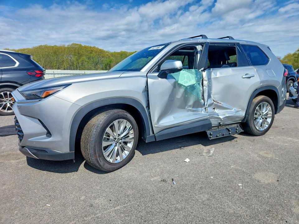 52466116 :رقم المزاد ، 5TDAAAB58RS027845 vin ، 2024 Toyota Grand Highlander مزاد بيع