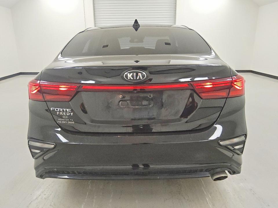 55382006 :رقم المزاد ، 3KPF24AD0ME373629 vin ، 2021 Kia Forte مزاد بيع