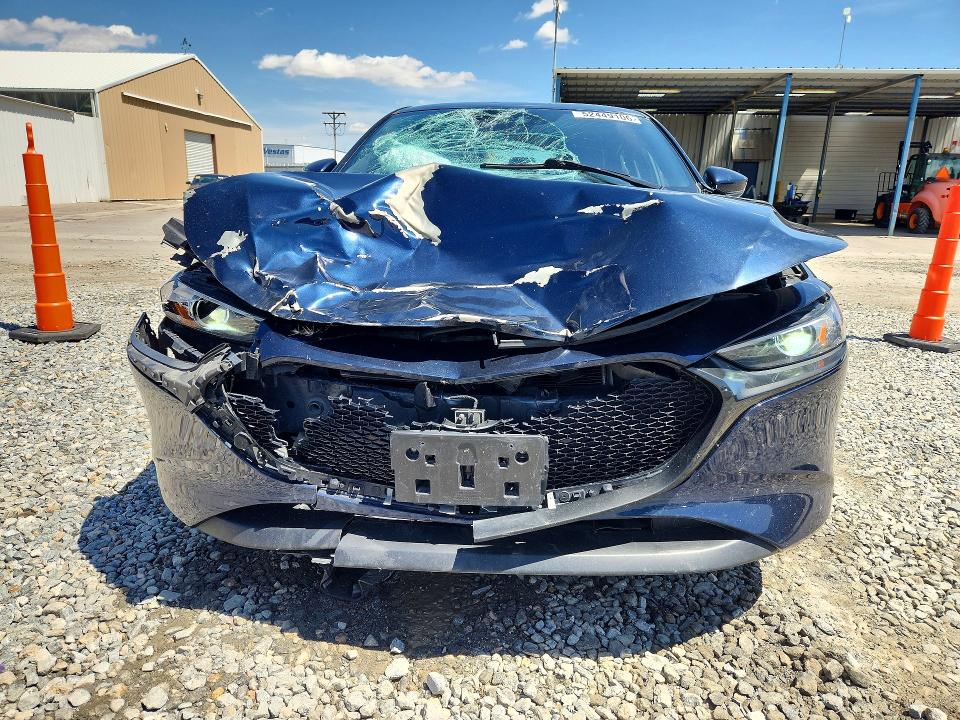 52449106 :رقم المزاد ، JM1BPAKL1N1512286 vin ، 2022 Mazda 3 مزاد بيع