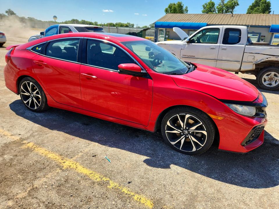 52895846 :رقم المزاد ، 2HGFC1E53JH704817 vin ، 2018 Honda Civic مزاد بيع