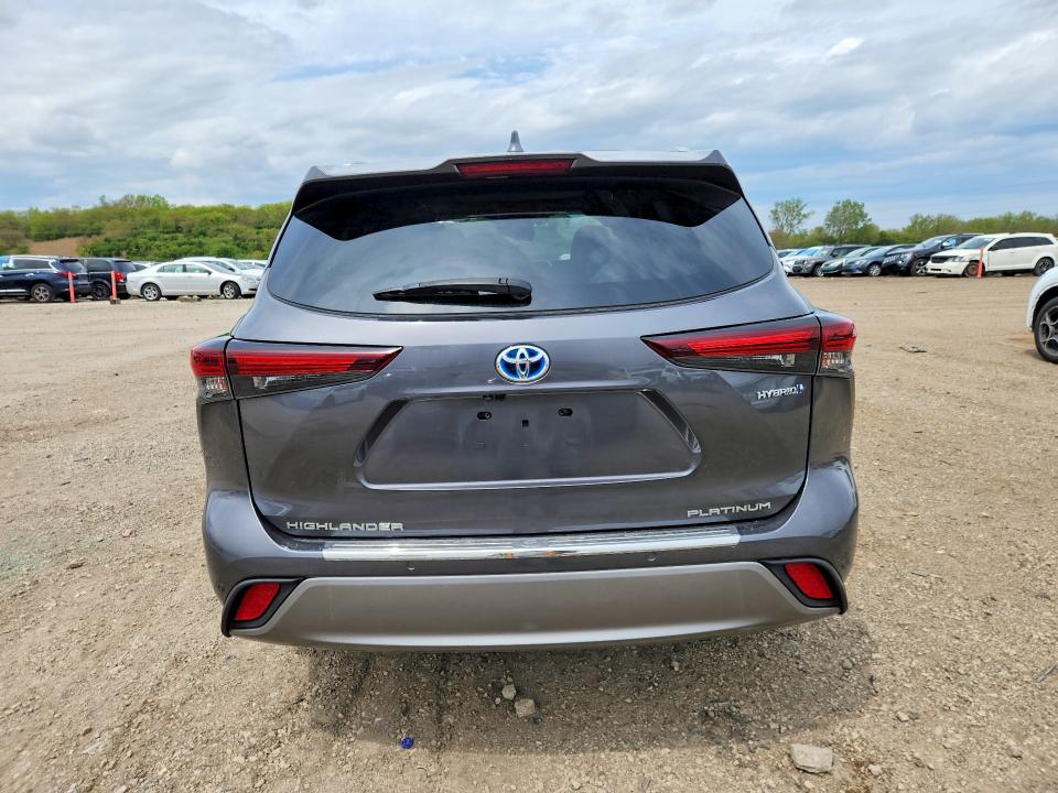 Продаж на аукціоні авто 2024 Toyota Highlander Hybrid, vin: 5TDEBRCH8RS603228, номер лоту: 52499316