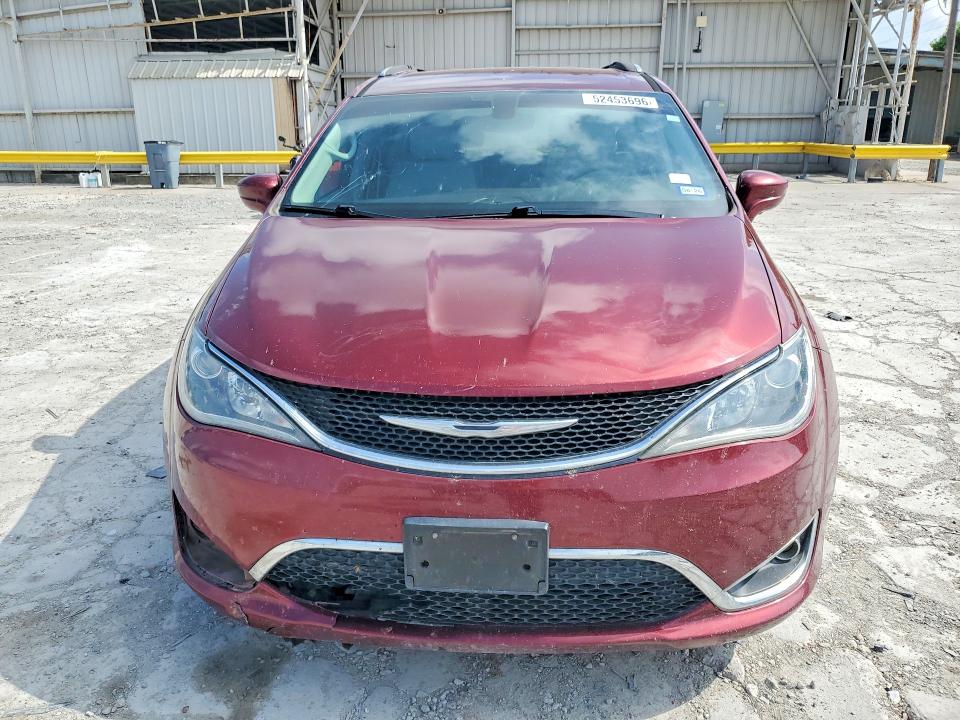 52453696 :رقم المزاد ، 2C4RC1EG6HR684032 vin ، 2017 Chrysler Pacifica مزاد بيع